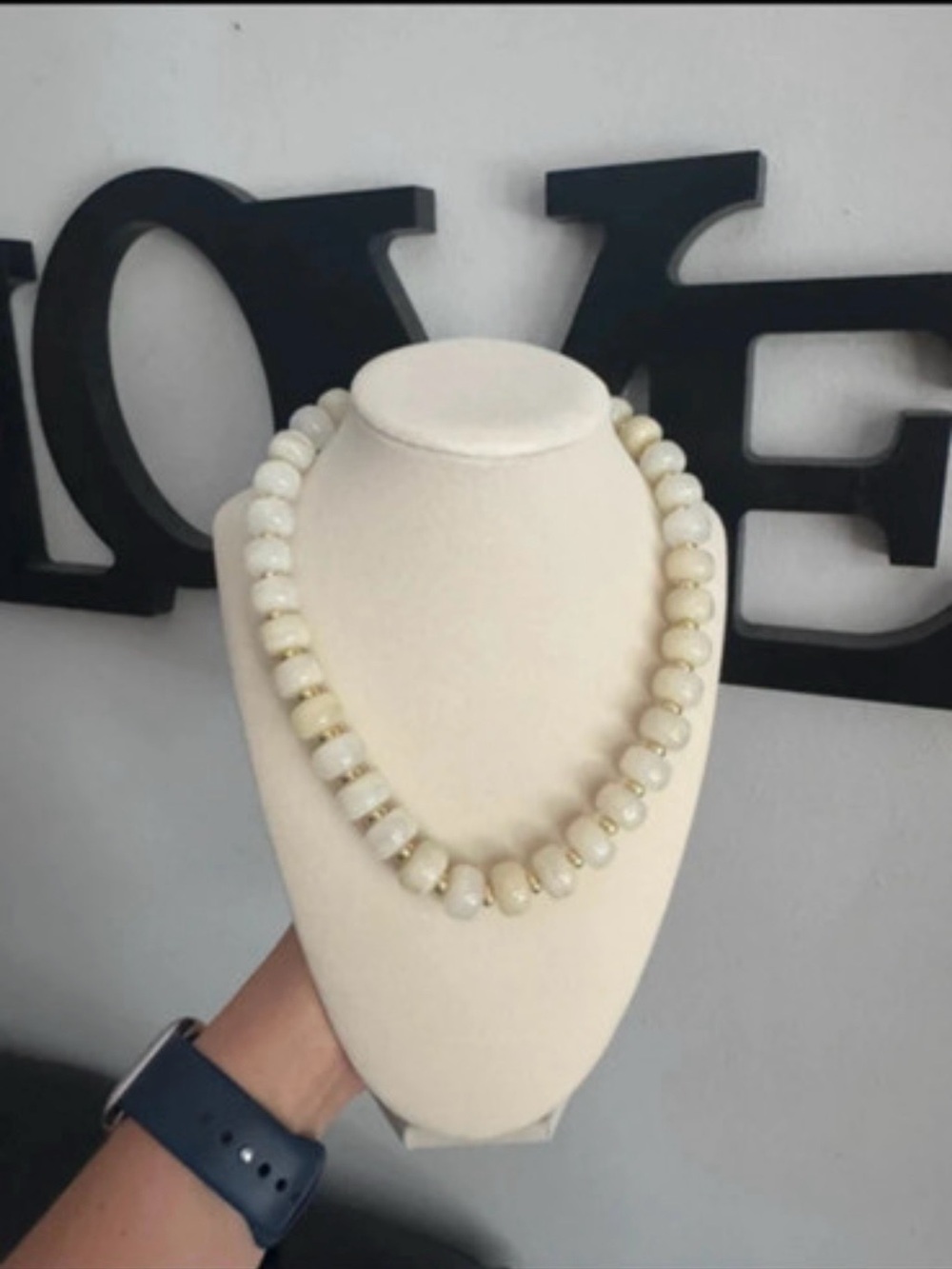 Elegant Cream Beaded Necklace - Classic Women Jewelry